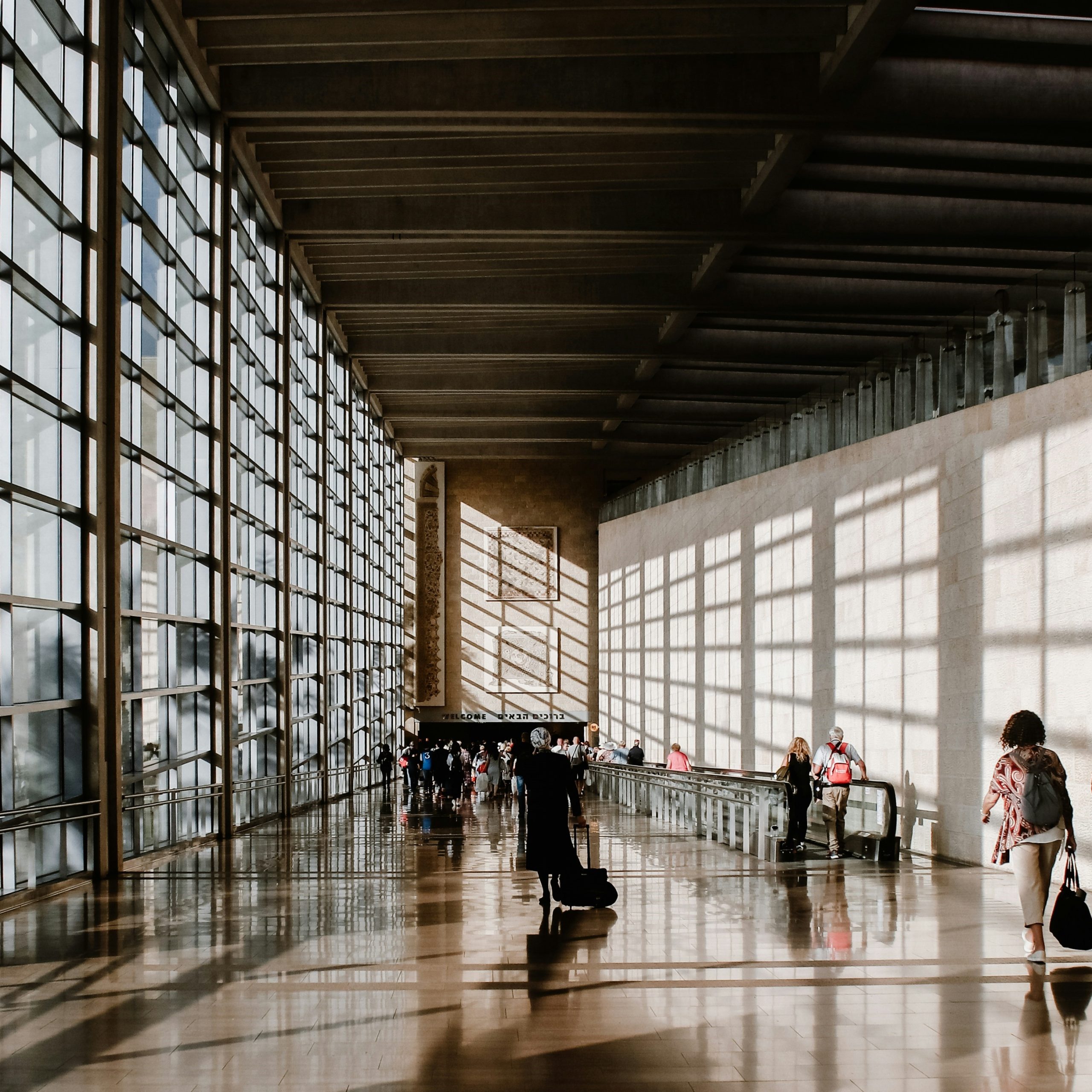 Executive Storytelling & Business Travel: Η Αυθεντικότητα ως Δύναμη στο MICE Branding της MIDEAST